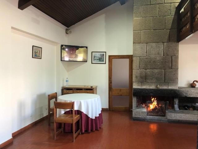 Hotel Cruz Da Mata Mangualde Buitenkant foto